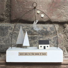 Load image into Gallery viewer, Wooden & Wire Scene 'Love you to the moon & back'