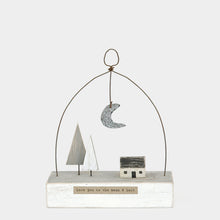 Load image into Gallery viewer, Wooden & Wire Scene 'Love you to the moon & back'