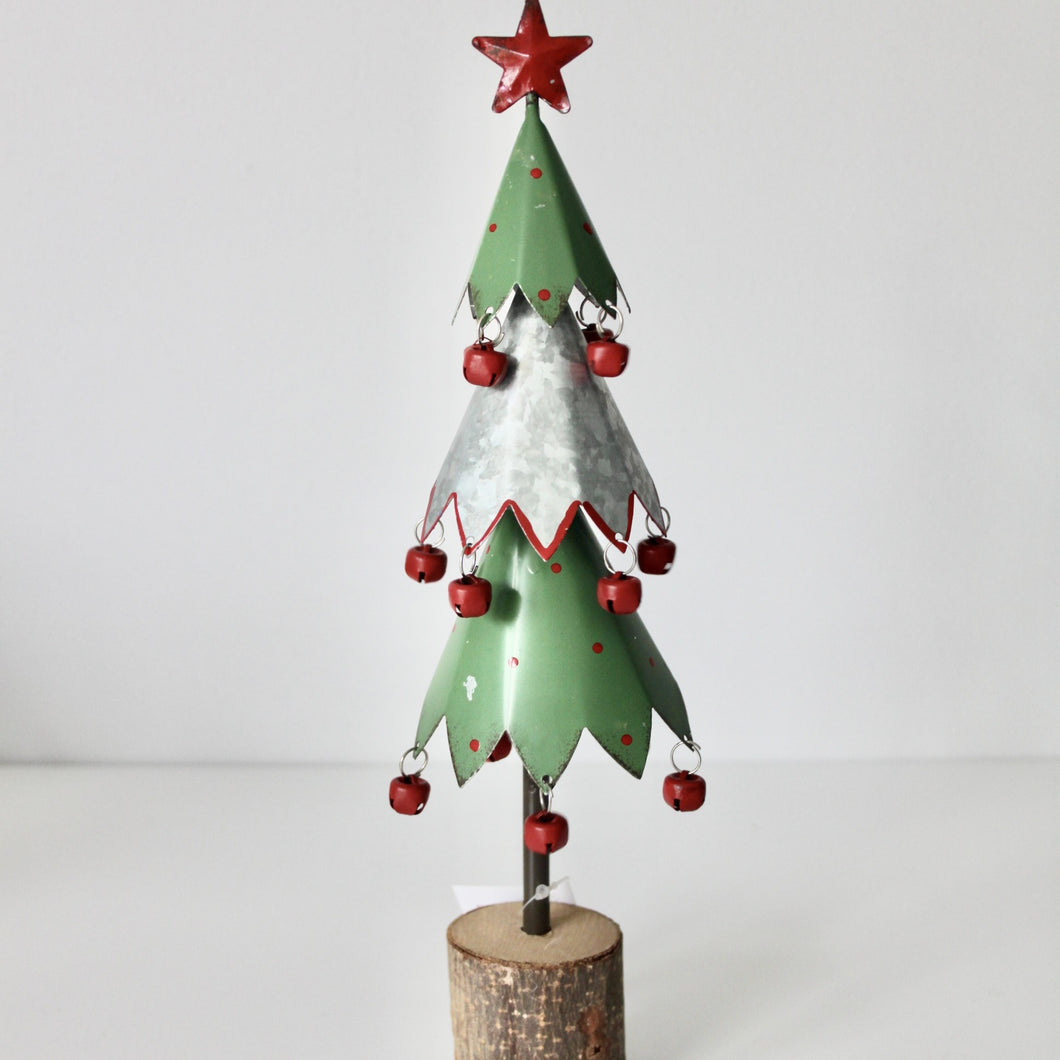 Green & Silver Metal Christmas Tree