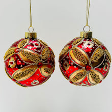 Load image into Gallery viewer, Beaded Trellis Jewell Glass Ball