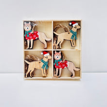 Load image into Gallery viewer, Dog Painted Wooden Decoration Set