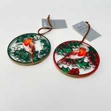 Load image into Gallery viewer, Holly & Ivy Robin Wood Fretwork Set