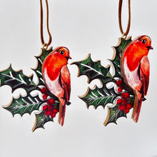 Load image into Gallery viewer, Holly & Robin Fretwork Decoration Set