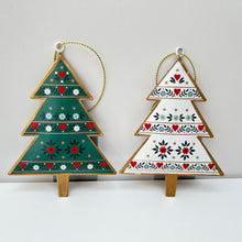 Load image into Gallery viewer, Alpine Tin Christmas Tree Set