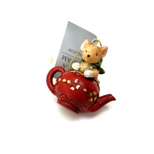 Load image into Gallery viewer, Mouse in a Teapot