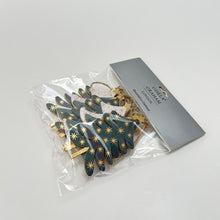 Load image into Gallery viewer, Green & Gold Wooden Christmas Tree Garland