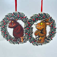 Load image into Gallery viewer, The Gruffalo, Mouse & Child in Wooden Wreath Decoration Set