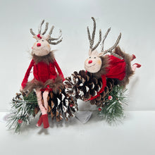 Load image into Gallery viewer, Deer on a Pinecone