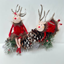Load image into Gallery viewer, Deer on a Pinecone
