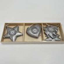 Load image into Gallery viewer, Silver Metal Star/Heart/Tree Set