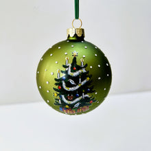 Load image into Gallery viewer, Stick Man Green Glass Bauble Set