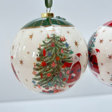 Load image into Gallery viewer, Santa Red & Green Paper Bauble Set