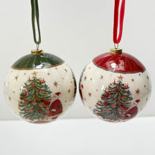 Load image into Gallery viewer, Santa Red & Green Paper Bauble Set