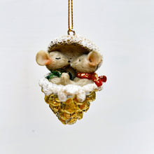 Load image into Gallery viewer, Kissing Mice in Gold Pinecone