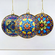 Load image into Gallery viewer, Flat Stained Glass Bauble