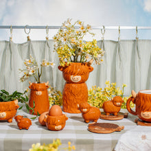 Load image into Gallery viewer, Highland Cow Vase