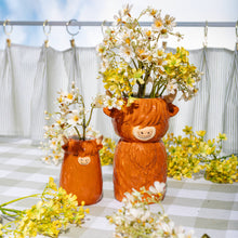 Load image into Gallery viewer, Highland Cow Vase