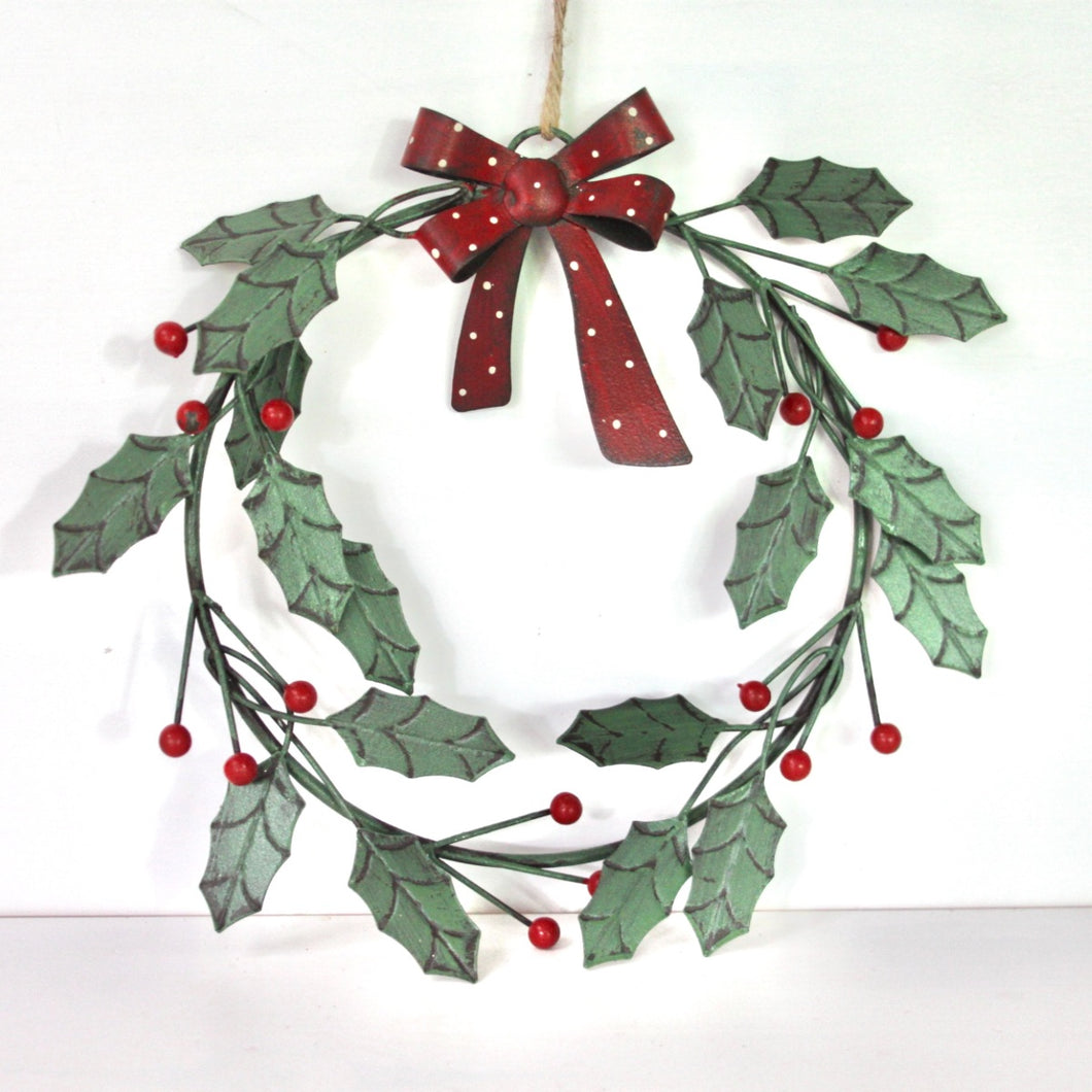 Small Metal Holly Wreath