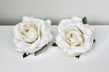 Load image into Gallery viewer, White Fabric Glitter Rose Clip
