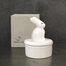 Load image into Gallery viewer, Little Porcelain Bunny Pot
