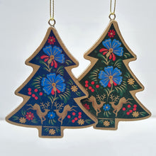Load image into Gallery viewer, Folk Art Wooden Tree Set
