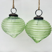 Load image into Gallery viewer, Green Recycled Glass Onion Bauble Set
