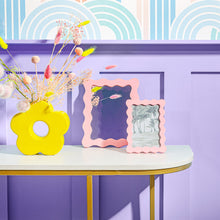 Load image into Gallery viewer, Wiggle Border Pink Frame
