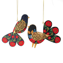 Load image into Gallery viewer, Folk Art Wooden Fantail Bird Set
