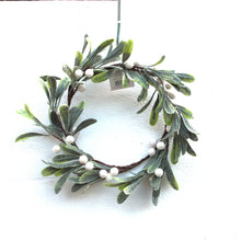 Load image into Gallery viewer, Small Mistletoe Wreath
