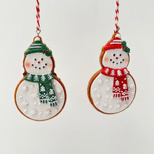 Load image into Gallery viewer, Gingerbread Resin Snowman Set
