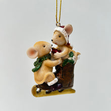 Load image into Gallery viewer, Resin Mice on Skate Boot
