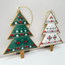 Load image into Gallery viewer, Alpine Tin Christmas Tree Set
