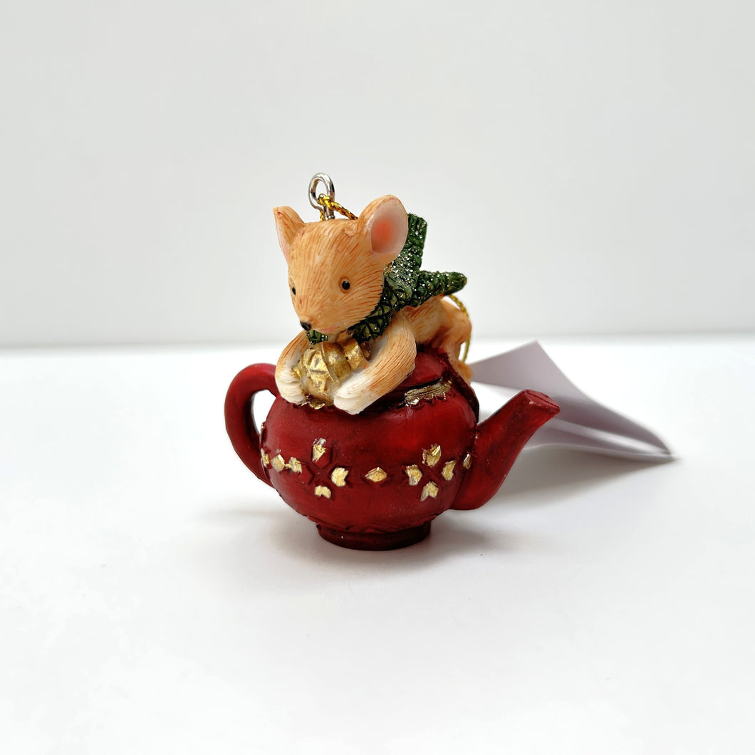 Mouse in a Teapot