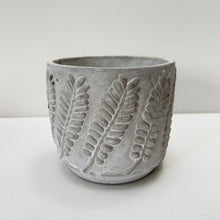 Load image into Gallery viewer, Leaf Design Concrete Citronella Candle
