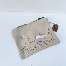 Load image into Gallery viewer, Natural Cotton Fabric Running Hare Purse
