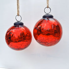 Load image into Gallery viewer, Red Speckled Glass Christmas Bauble Set
