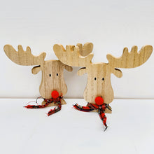 Load image into Gallery viewer, Reindeer Heads
