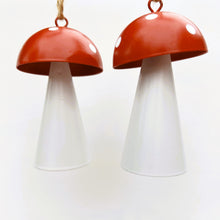 Load image into Gallery viewer, Red &amp; White Tin Toadstool Set
