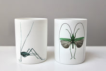 Load image into Gallery viewer, Green Bug Porcelain Candle Holder Set
