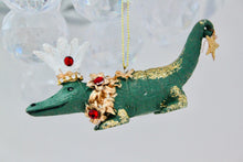 Load image into Gallery viewer, Crocodile with Crown Decoration
