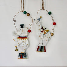 Load image into Gallery viewer, Wooden Circus Elephant &amp; Bear on Drum Decoration Set
