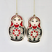Load image into Gallery viewer, Babushka Wooden Doll Decoration Set
