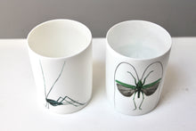 Load image into Gallery viewer, Green Bug Porcelain Candle Holder Set
