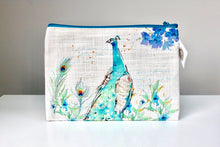 Load image into Gallery viewer, Peacock Design Vintage Cosmetic Purse
