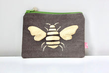 Load image into Gallery viewer, Bumble Bee Coin Purse
