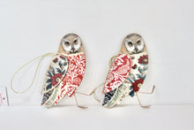 Load image into Gallery viewer, Wooden Christmas Owl Set
