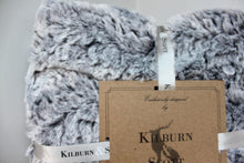 Load image into Gallery viewer, Silver Luxurious Faux Fur Throw
