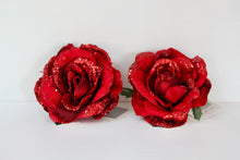 Load image into Gallery viewer, Red Fabric Glitter Rose Clip
