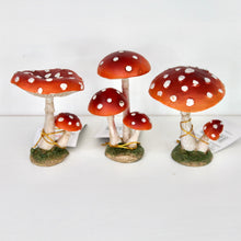 Load image into Gallery viewer, Toadstool Cluster Ornament
