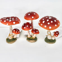 Load image into Gallery viewer, Toadstool Cluster Ornament
